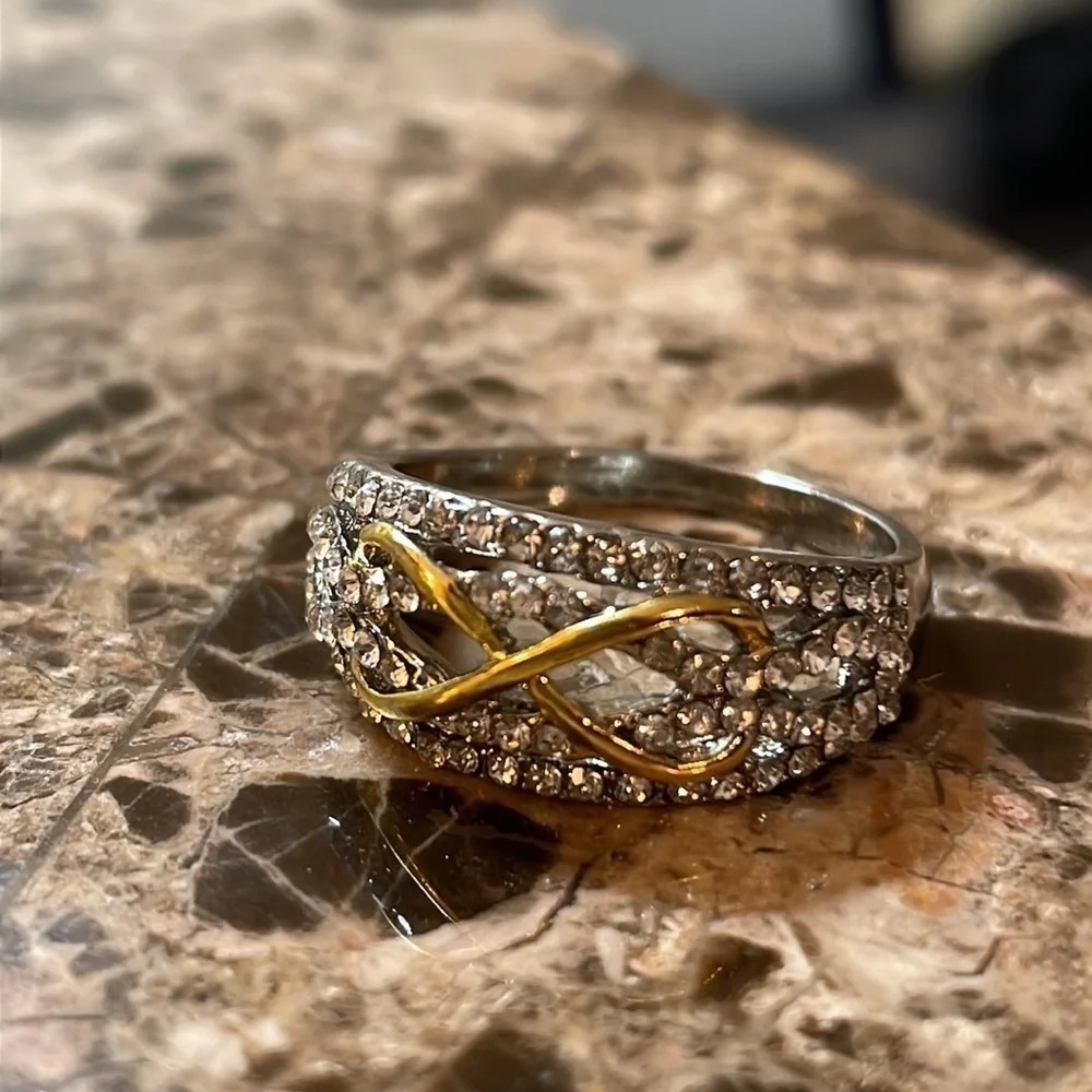 Infinity Rhinestone Gold Ring - Picture 7 of 13